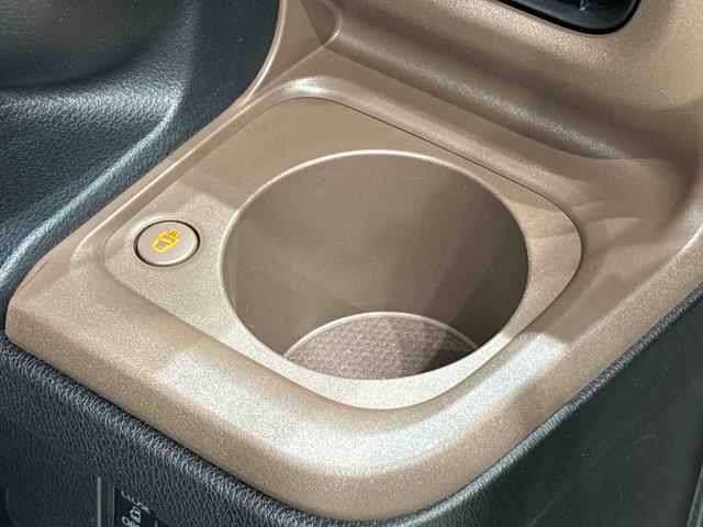 ムーヴキャンバス セオリーＧ　バックモニター対応　電動パーキングブレーキ　ＬＥＤオートライト・フォグランプ　電動パーキングブレーキ　プッシュボタンスタート　セキュリティアラーム　バックカメラ　両側パワースライドドアウエルカムオープン機能　オート電動格納式ドアミラー（26枚目）