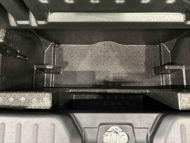 ムーヴキャンバス セオリーＧ　バックモニター対応　電動パーキングブレーキ　ＬＥＤオートライト・フォグランプ　電動パーキングブレーキ　プッシュボタンスタート　セキュリティアラーム　バックカメラ　両側パワースライドドアウエルカムオープン機能　オート電動格納式ドアミラー（40枚目）