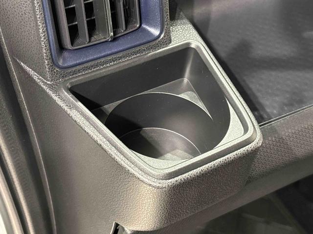 タント カスタムＲＳ　バックモニター対応　電動パーキングブレーキ　ＬＥＤオートライト　パワースライドドアウェルカムオープン機能　オート電動格納式ドアミラー　助手席ロングスライド　助手席イージークローザー　アルミホイール　キーフリーシステム（31枚目）