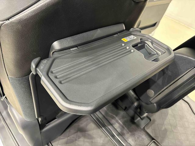 タント カスタムＲＳ　バックモニター対応　電動パーキングブレーキ　ＬＥＤオートライト　パワースライドドアウェルカムオープン機能　オート電動格納式ドアミラー　助手席ロングスライド　助手席イージークローザー　アルミホイール　キーフリーシステム（35枚目）