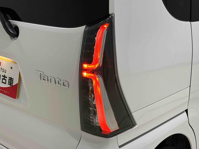 タント カスタムＲＳ　バックモニター対応　電動パーキングブレーキ　ＬＥＤオートライト　パワースライドドアウェルカムオープン機能　オート電動格納式ドアミラー　助手席ロングスライド　助手席イージークローザー　アルミホイール　キーフリーシステム（49枚目）