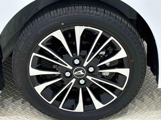 タント カスタムＲＳ　バックモニター対応　電動パーキングブレーキ　ＬＥＤオートライト　パワースライドドアウェルカムオープン機能　オート電動格納式ドアミラー　助手席ロングスライド　助手席イージークローザー　アルミホイール　キーフリーシステム（50枚目）