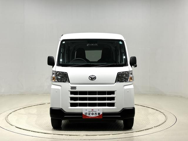 ハイゼットカーゴ ＤＸ　ハロゲンヘッドランプ　トップシェイドガラス　荷室ランプ　コーナーセンサー　ＡＭ・ＦＭラジオ　テンパータイヤ（6枚目）