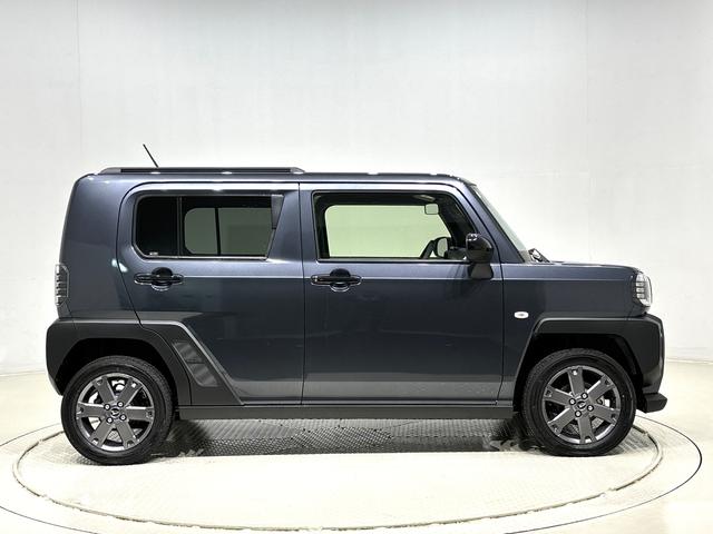 タフト Ｇ　ダーククロムベンチャー　バックモニター　シートヒーター　スカイフィールトップ　クロムパック　メッキパック　シルバーアンダーガーニッシュ　インテリアアクセント　ＬＥＤオートライト＆フォグランプ　電動パーキングブレーキ　バックカメラ　アルミホイール（7枚目）