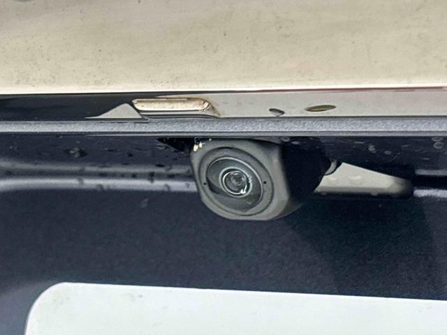 タフト Ｇ　ダーククロムベンチャー　バックモニター　シートヒーター　スカイフィールトップ　クロムパック　メッキパック　シルバーアンダーガーニッシュ　インテリアアクセント　ＬＥＤオートライト＆フォグランプ　電動パーキングブレーキ　バックカメラ　アルミホイール（10枚目）