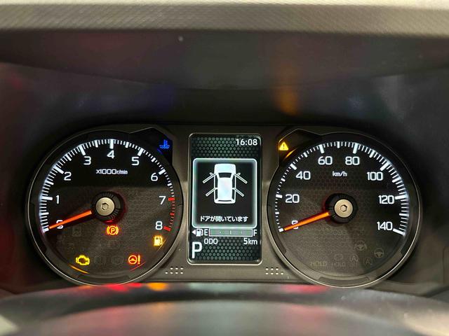 タフト Ｇ　ダーククロムベンチャー　バックモニター　シートヒーター　スカイフィールトップ　クロムパック　メッキパック　シルバーアンダーガーニッシュ　インテリアアクセント　ＬＥＤオートライト＆フォグランプ　電動パーキングブレーキ　バックカメラ　アルミホイール（21枚目）