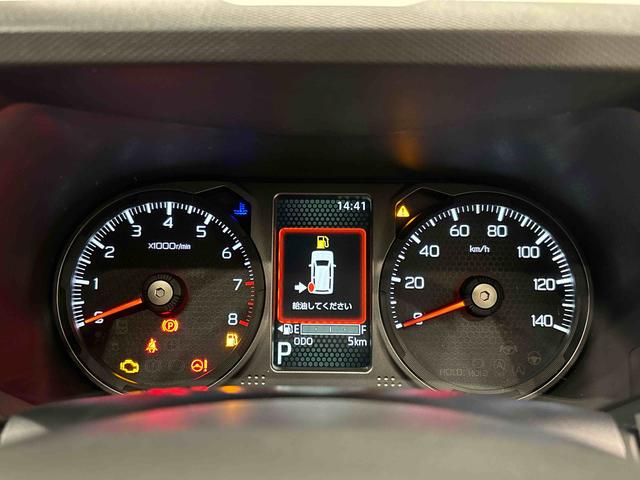 タフト Ｇターボ　クロムベンチャー　全車速追従機能付ＡＣＣ　純正ナビ装着用アップグレードパック　本革巻ステアリングホイール　電動パーキングブレーキ　オートブレーキホールド機能　運転席・助手席シートヒーター　運転席シートリフター　チルトステアリング（21枚目）