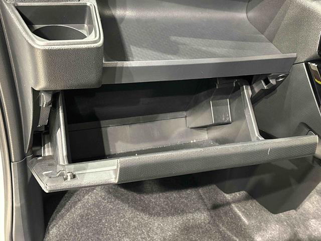 �����Ɏ��o���A���܂��鑽�ʂȎ��[���t���Ă܂�