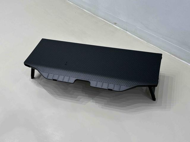 ���Q�[�W�A���_�[�{�b�N�X�̊W�ł���f�b�L�{�[�h�����O���āC���W���[���Ƀe�[�u���Ƃ��Ďg�p�ł���֗��ȃ��Q�[�W�A�C�e���ł�