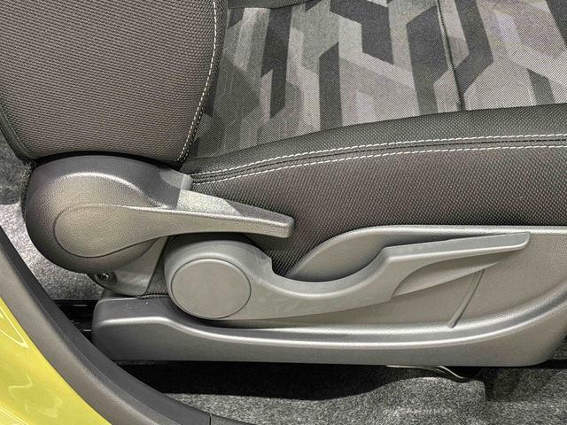 タフト Gターボ クロムベンチャー バックモニター シートヒーター スカイフィールトップ クロムパック メッキパック シルバーアンダーガーニッシュ インテリアアクセント LEDオートハイビーム&フォグランプ 電動パーキングブレーキ バックカメラ アルミホイール(28枚目)