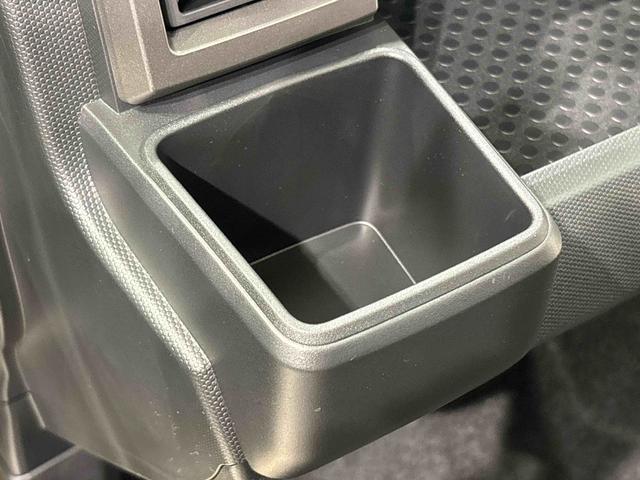 タフト Gターボ クロムベンチャー バックモニター シートヒーター スカイフィールトップ クロムパック メッキパック シルバーアンダーガーニッシュ インテリアアクセント LEDオートハイビーム&フォグランプ 電動パーキングブレーキ バックカメラ アルミホイール(31枚目)