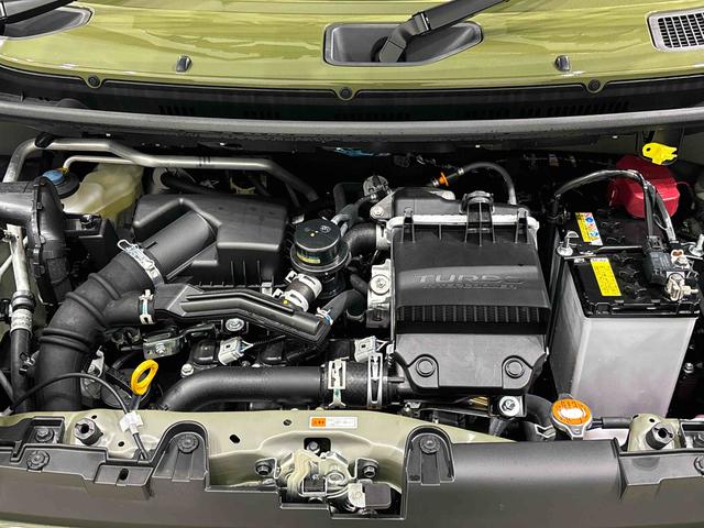 タフト Gターボ クロムベンチャー バックモニター シートヒーター スカイフィールトップ クロムパック メッキパック シルバーアンダーガーニッシュ インテリアアクセント LEDオートハイビーム&フォグランプ 電動パーキングブレーキ バックカメラ アルミホイール(42枚目)