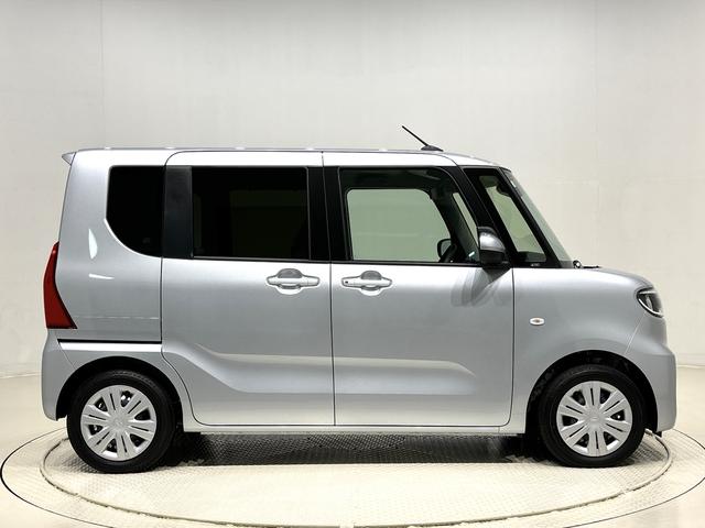 タント Ｘ　両側スライド片側電動スライドドア　キーフリーシステム　純正ナビ装着用アップグレードパック　運転席・助手席シートヒーター　電動式パワーステアリング　オートブレーキホールド機能　運転席シートリフター　チルトステアリング　格納式リヤドアサンシェード（7枚目）