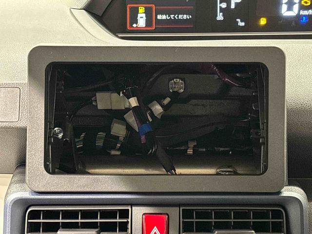 タント Ｘ　両側スライド片側電動スライドドア　キーフリーシステム　純正ナビ装着用アップグレードパック　運転席・助手席シートヒーター　電動式パワーステアリング　オートブレーキホールド機能　運転席シートリフター　チルトステアリング　格納式リヤドアサンシェード（15枚目）