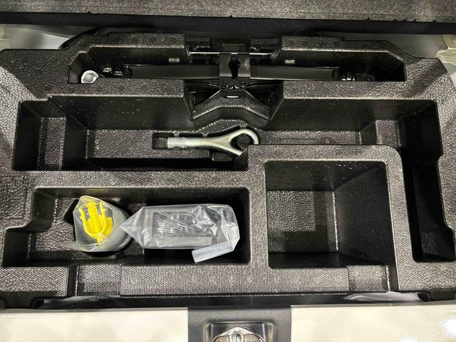 ミライース Ｘ　リミテッドＳＡＩＩＩ　ＬＥＤヘッドランプ　セキュリティアラーム　コーナーセンサー　１４インチフルホイールキャップ　キーレスエントリー　電動格納式ドアミラー　ショツピングフック　マニュアルエアコン（35枚目）