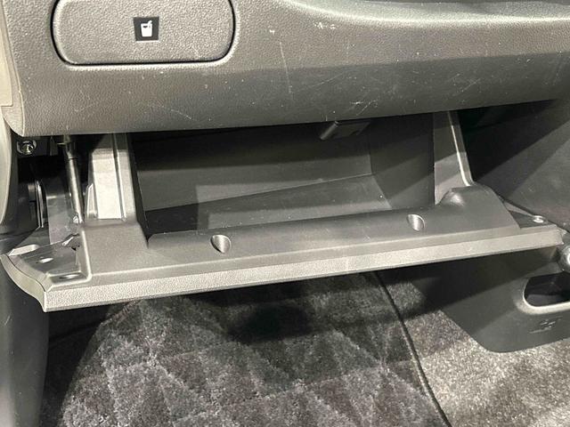 �����Ɏ��o���A���܂��鑽�ʂȎ��[���t���Ă܂�