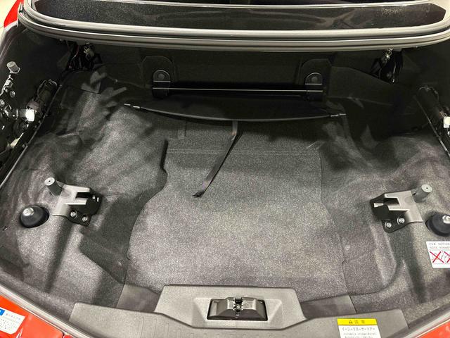 ���[�t�N���[�Y���́A�X�C���`�S���t�o�b�O�P�A�I�[�v�����ł��n���h�o�b�O�������[�\�ł��B�A���`��ɂ���Ă͎��[���ł��Ȃ��ꍇ������܂��B