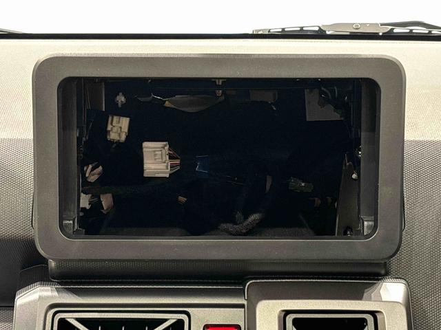 タフト Ｇ　ダーククロムベンチャー　バックカメラ付き　スカイフィールトップ　クロムパック　メッキパック　シルバーアンダーガーニッシュ　インテリアアクセント　ＬＥＤオートライト＆フォグランプ　電動パーキングブレーキ　バックカメラ　アルミホイール（16枚目）