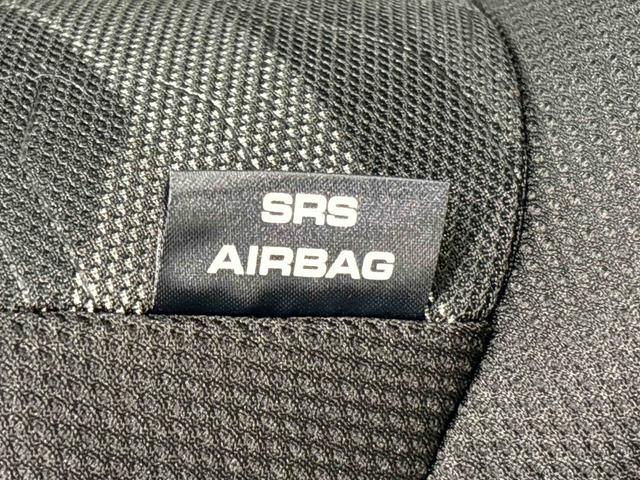 タフト Ｇ　ダーククロムベンチャー　バックカメラ付き　スカイフィールトップ　クロムパック　メッキパック　シルバーアンダーガーニッシュ　インテリアアクセント　ＬＥＤオートライト＆フォグランプ　電動パーキングブレーキ　バックカメラ　アルミホイール（29枚目）