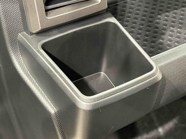 タフト Ｇ　ダーククロムベンチャー　バックカメラ付き　スカイフィールトップ　クロムパック　メッキパック　シルバーアンダーガーニッシュ　インテリアアクセント　ＬＥＤオートライト＆フォグランプ　電動パーキングブレーキ　バックカメラ　アルミホイール（31枚目）