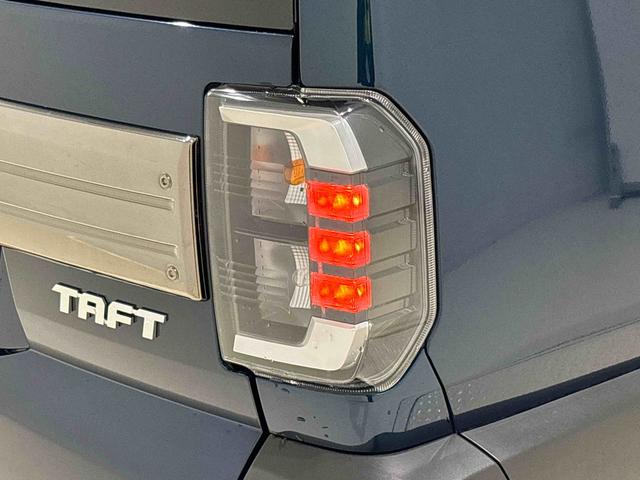 タフト Ｇ　ダーククロムベンチャー　バックカメラ付き　スカイフィールトップ　クロムパック　メッキパック　シルバーアンダーガーニッシュ　インテリアアクセント　ＬＥＤオートライト＆フォグランプ　電動パーキングブレーキ　バックカメラ　アルミホイール（46枚目）