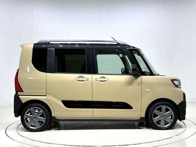 タント ファンクロスターボ　バックモニター　前席シートヒーター　電動パーキングブレーキ　後席両側パワースライドドア　サイドエアバッグ　ＬＥＤヘッドライト・フォグランプ　プッシュボタンスタート　オートライト　セキュリティーアラーム　純正１５インチアルミホイール（7枚目）