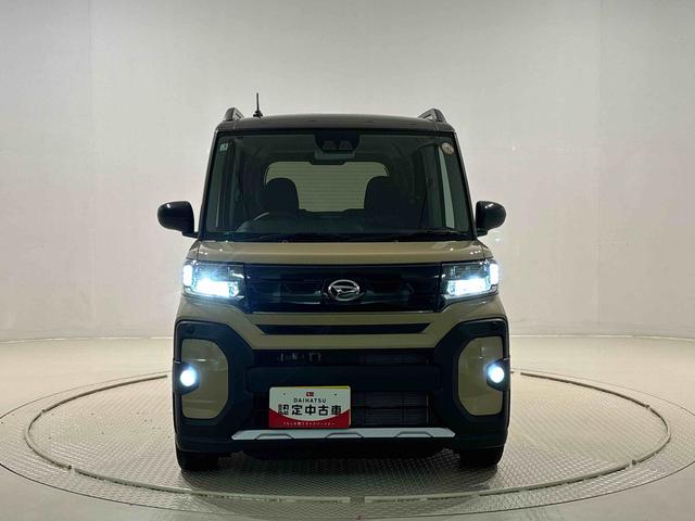 タント ファンクロスターボ　バックモニター　前席シートヒーター　電動パーキングブレーキ　後席両側パワースライドドア　サイドエアバッグ　ＬＥＤヘッドライト・フォグランプ　プッシュボタンスタート　オートライト　セキュリティーアラーム　純正１５インチアルミホイール（45枚目）