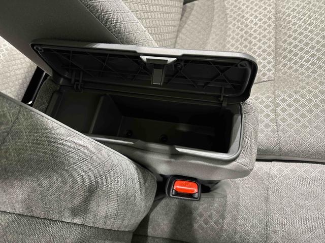 タント X LEDオートライト パワースライドドアウェルカムオープン機能 電動パーキングブレーキ 運転席助手席シートヒーター フルホイールキャツプ キーフリーシステム オート電動格納式ドアミラー(30枚目)