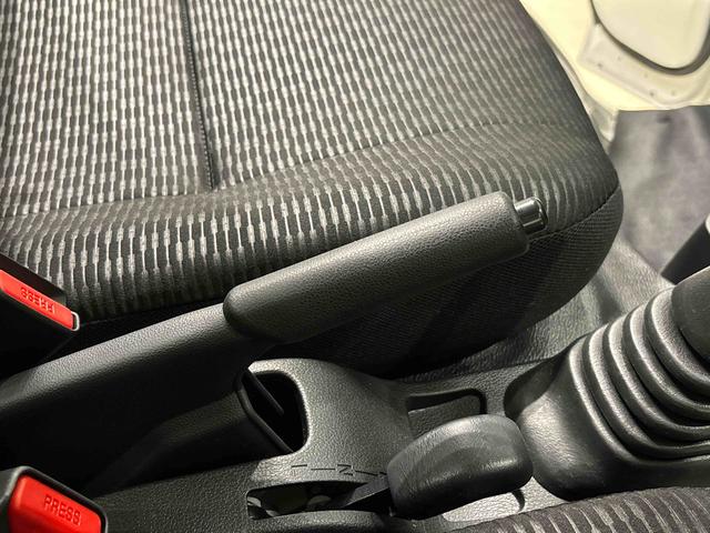 ハイゼットトラック ジャンボエクストラ　４ＷＤ　５ＭＴ　プッシュボタンスタート　パワーウインドー　電動格納式ドアミラー　ガードフレーム　格納式テールゲートチェーン　ＬＥＤへッドランプ　ＬＥＤフォグランプ　スペアタイヤ（23枚目）