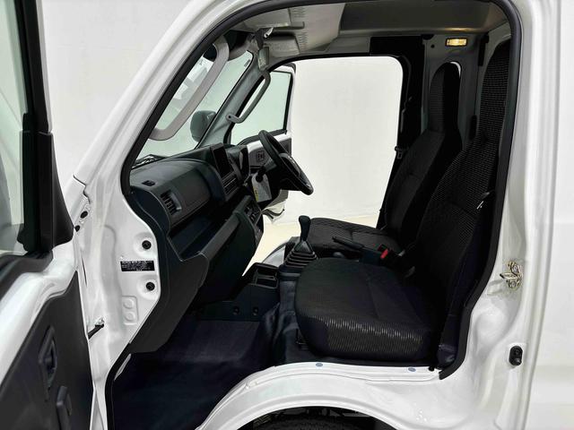 ハイゼットトラック ジャンボエクストラ　４ＷＤ　５ＭＴ　プッシュボタンスタート　パワーウインドー　電動格納式ドアミラー　ガードフレーム　格納式テールゲートチェーン　ＬＥＤへッドランプ　ＬＥＤフォグランプ　スペアタイヤ（32枚目）