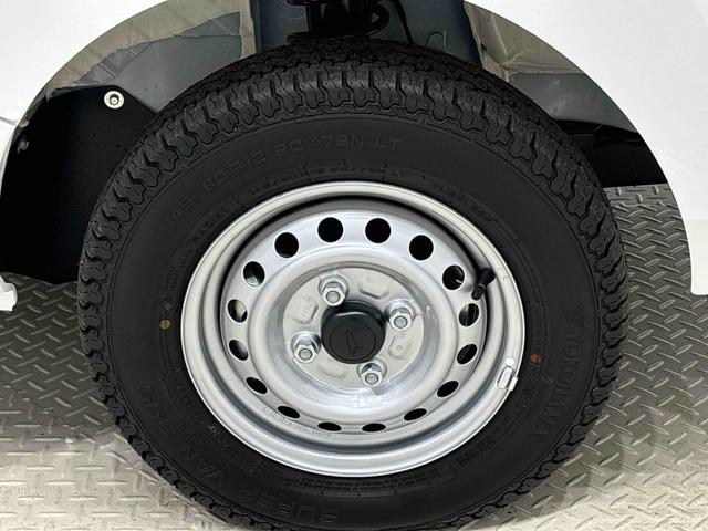 ハイゼットトラック ジャンボエクストラ　４ＷＤ　５ＭＴ　プッシュボタンスタート　パワーウインドー　電動格納式ドアミラー　ガードフレーム　格納式テールゲートチェーン　ＬＥＤへッドランプ　ＬＥＤフォグランプ　スペアタイヤ（49枚目）