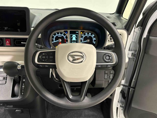 ムーヴキャンバス ストライプスＧターボ　両側電動スライドドア　バックカメラ付　オーディオレス操作用ステアリングスイッチ　オートライト　オートハイビーム　ＬＥＤヘッドライト　ＬＥＤフォグランプ　前席シートヒーター　ＳＲＳサイドエアバッグ　アダプティブルクルーズコントロール付（12枚目）