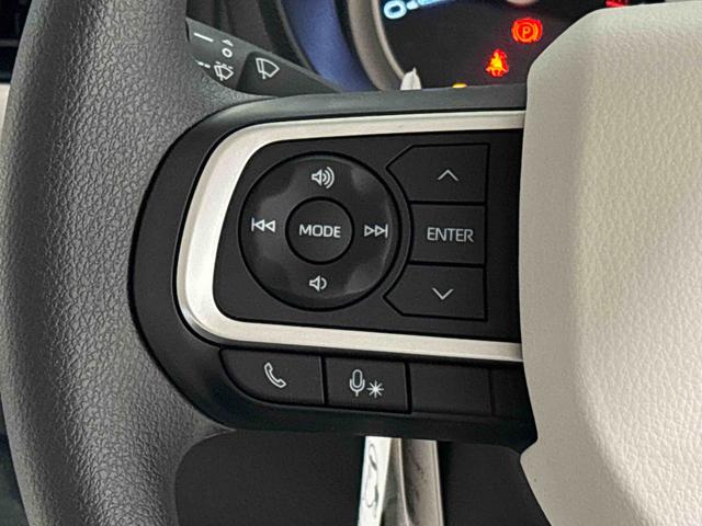 ムーヴキャンバス ストライプスＧターボ　両側電動スライドドア　バックカメラ付　オーディオレス操作用ステアリングスイッチ　オートライト　オートハイビーム　ＬＥＤヘッドライト　ＬＥＤフォグランプ　前席シートヒーター　ＳＲＳサイドエアバッグ　アダプティブルクルーズコントロール付（13枚目）