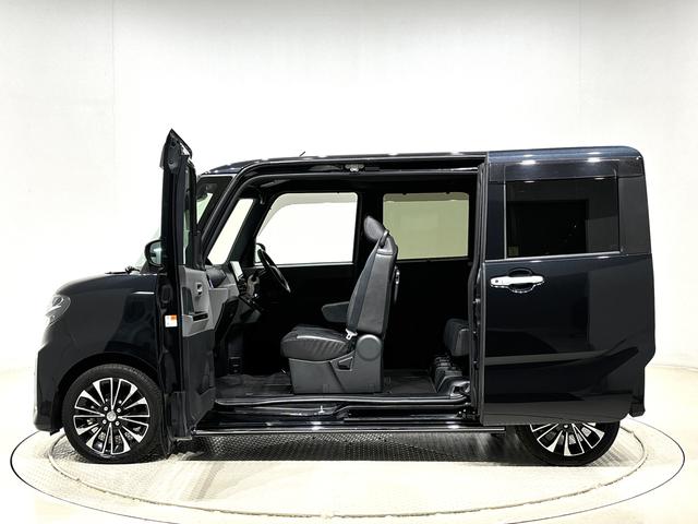 タント カスタムＲＳ　ナビ　パノラマモニター　ＬＥＤオートライト　パワースライドドアウェルカムオープン機能　オート電動格納式ドアミラー　助手席ロングスライド　助手席イージークローザー　アルミホイール　キーフリーシステム（12枚目）