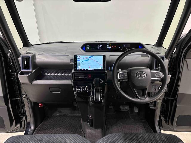 タント カスタムＲＳ　ナビ　パノラマモニター　ＬＥＤオートライト　パワースライドドアウェルカムオープン機能　オート電動格納式ドアミラー　助手席ロングスライド　助手席イージークローザー　アルミホイール　キーフリーシステム（14枚目）