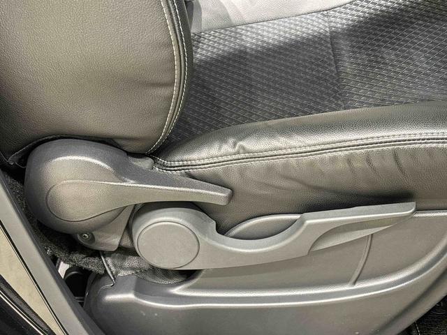 タント カスタムＲＳ　ナビ　パノラマモニター　ＬＥＤオートライト　パワースライドドアウェルカムオープン機能　オート電動格納式ドアミラー　助手席ロングスライド　助手席イージークローザー　アルミホイール　キーフリーシステム（30枚目）