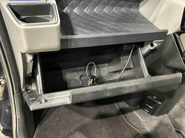 タント カスタムＲＳ　ナビ　パノラマモニター　ＬＥＤオートライト　パワースライドドアウェルカムオープン機能　オート電動格納式ドアミラー　助手席ロングスライド　助手席イージークローザー　アルミホイール　キーフリーシステム（34枚目）