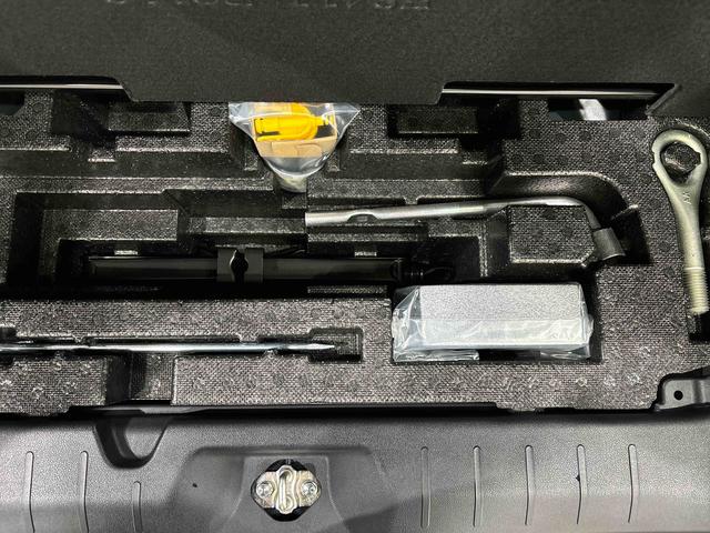 タント カスタムＲＳ　ナビ　パノラマモニター　ＬＥＤオートライト　パワースライドドアウェルカムオープン機能　オート電動格納式ドアミラー　助手席ロングスライド　助手席イージークローザー　アルミホイール　キーフリーシステム（41枚目）