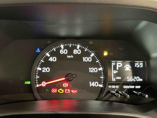 ハイゼットカーゴ ＤＸ　キーレスエントリーシステム　リヤヒーター　ハロゲンヘッドランプ　オーバーヘッドシェルフ　荷室ランプ　ＡＭ・ＦＭラジオ　テンパータイヤ　スチールホイール　マニュアルエアコン　マニュアルレベリング機能付きオートライト　アイドリングストップ（14枚目）