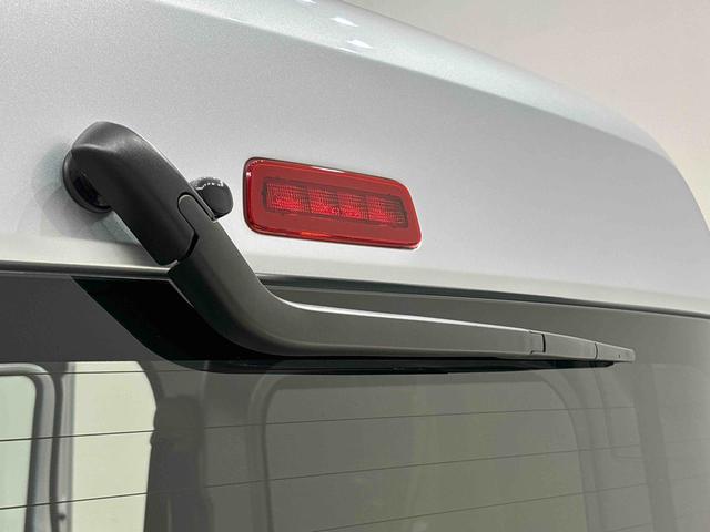 ハイゼットカーゴ ＤＸ　キーレスエントリーシステム　リヤヒーター　ハロゲンヘッドランプ　オーバーヘッドシェルフ　荷室ランプ　ＡＭ・ＦＭラジオ　テンパータイヤ　スチールホイール　マニュアルエアコン　マニュアルレベリング機能付きオートライト　アイドリングストップ（32枚目）