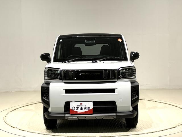 タフト Ｇ　ダーククロムベンチャー　前席シートヒーター　バックカメラ　アダプティブルクルーズコントロールＬＥＤヘッドライト　ＬＥＤフォグランプ　オートライト　オートハイビーム　１５インチアルミホイール　ＳＲＳサイドエアバッグ　純正カーペットマット　純正ロングバイザー（6枚目）