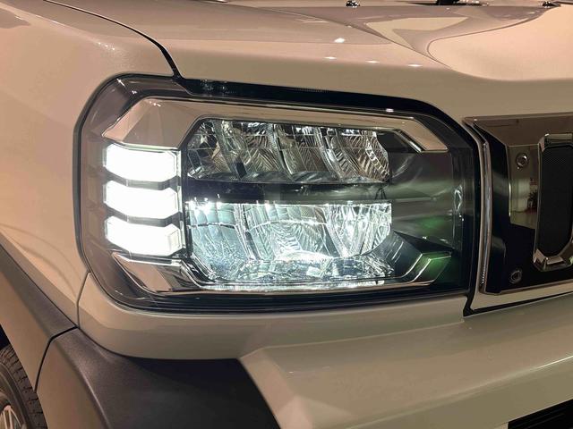 タフト Ｇ　ダーククロムベンチャー　前席シートヒーター　バックカメラ　アダプティブルクルーズコントロールＬＥＤヘッドライト　ＬＥＤフォグランプ　オートライト　オートハイビーム　１５インチアルミホイール　ＳＲＳサイドエアバッグ　純正カーペットマット　純正ロングバイザー（44枚目）