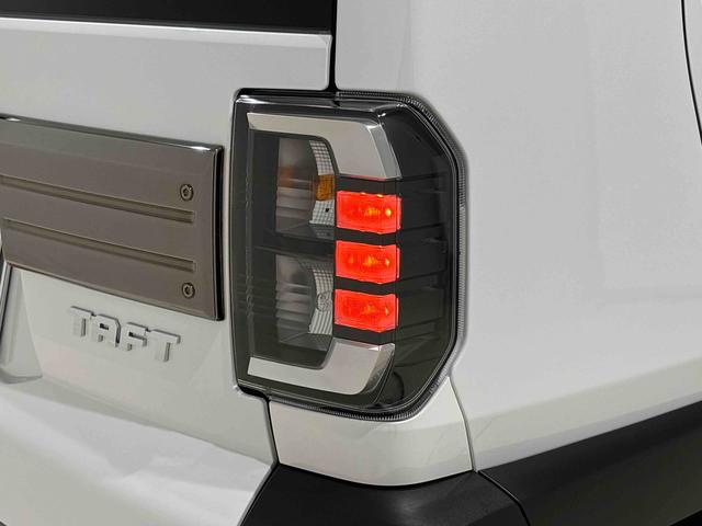 タフト Ｇ　ダーククロムベンチャー　前席シートヒーター　バックカメラ　アダプティブルクルーズコントロールＬＥＤヘッドライト　ＬＥＤフォグランプ　オートライト　オートハイビーム　１５インチアルミホイール　ＳＲＳサイドエアバッグ　純正カーペットマット　純正ロングバイザー（46枚目）