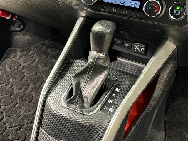 �V�t�g�`�F���W���y�����V�[�P���V�����V�t�g�F�V�t�g�m�u���A�b�v�^�_�E���i�{�^�|�j�����A�}�j���A�����o�̃V�t�g�`�F���W�ŉ^�]����y���������킦�܂��B