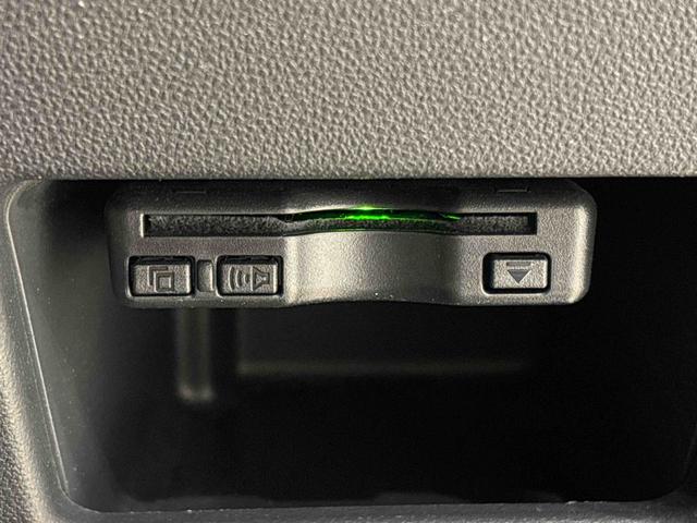 ムーヴキャンバス ＧメイクアップＶＳ　ＳＡＩＩＩ　ナビ　ドラレコ　ＥＴＣ　ＬＥＤヘッドランプ・フォグランプ　置き楽ボックス　オートライト　プッシュボタンスタート　セキュリティアラーム　パノラマバックモニター　両側パワースライドドア　キーフリーシステム　運転席シートヒーター（8枚目）