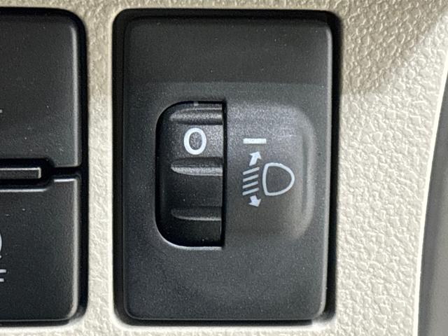 ムーヴ ＸリミテッドＩＩ　ＳＡＩＩＩ　バックモニター対応　ＥＴＣ　運転席シートヒーター　アルミホイール　オートライト　プッシュボタンスタート　セキュリティアラーム　キーフリーシステム　オート電動格納式ドアミラー　シートリフター（27枚目）