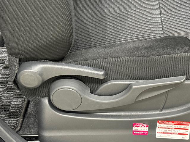 ムーヴ ＸリミテッドＩＩ　ＳＡＩＩＩ　バックモニター対応　ＥＴＣ　運転席シートヒーター　アルミホイール　オートライト　プッシュボタンスタート　セキュリティアラーム　キーフリーシステム　オート電動格納式ドアミラー　シートリフター（32枚目）
