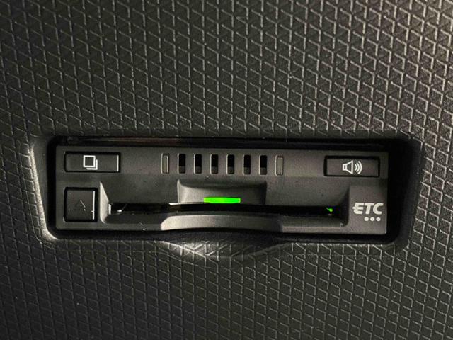 タント カスタムＸスタイルセレクション　キーフリーシステム　ナビゲーションシステム　パノラマモニター付きバックカメラ　ＥＴＣ　ドライブレコーダー　ウエルカムオープン機能付きパワースライドドア　運転席助手席シートヒーター　電動パーキングブレーキ　アルミホイール（8枚目）