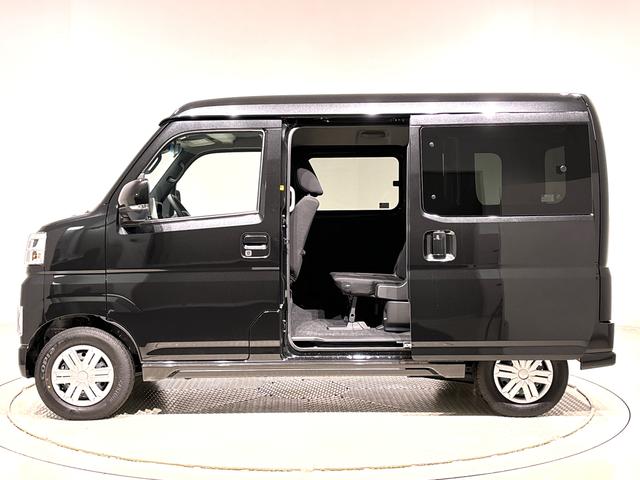 アトレー ＲＳ　９インチディスプレイオーディオ　バックカメラ　４ＷＤ　プッシュボタンスタート　パワースライドドアウエルカムオープン機能　電動格納式ドアミラー　大型ＬＥＤ荷室灯　ＬＥＤへッドランプ　ＬＥＤフォグランプ　クルーズコントロール　スモークドガラス（10枚目）