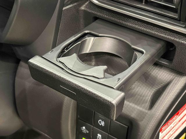 ロッキー プレミアムＧ　ＨＥＶ　ナビゲーション　ＥＴＣ　ＬＥＤヘッドランプ・フォグランプ　全車速追従機能付アダプティブクルーズコントロール　レーンキープコントロール　アルミホイール　シーケンシャルターンランプ（26枚目）